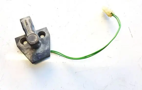 Citroen Evasion Front door lock loop/hook striker 