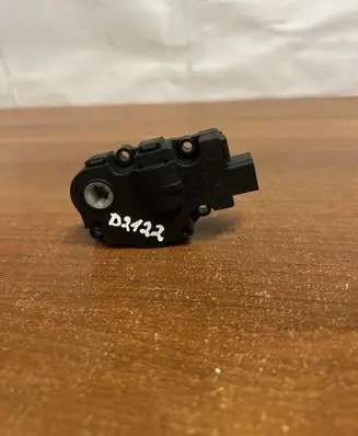 Mercedes-Benz C W204 A/C air flow flap actuator/motor 410475520 D2122