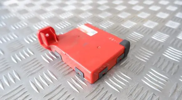 Lexus GS 300 350 430 450H Other control units/modules 8865030C40
