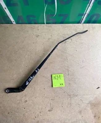 Peugeot 307 Front wiper blade arm