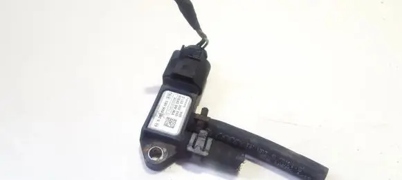 Audi A1 Exhaust gas pressure sensor 0281006083 059906051C
