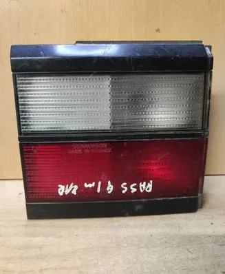Volkswagen PASSAT B3 Tailgate rear/tail lights 333945107