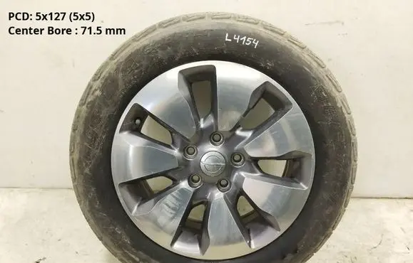 Chrysler Pacifica R18 alloy rim 5SQ16TRMAB