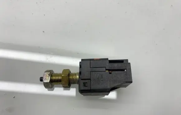 Subaru Legacy Brake pedal sensor switch