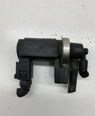 Audi A8 S8 D3 4E Turbo solenoid valve 4E0906628 72290308