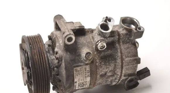 Skoda Fabia Mk3 (NJ) Air conditioning (A/C) compressor (pump) 5Q0816803F