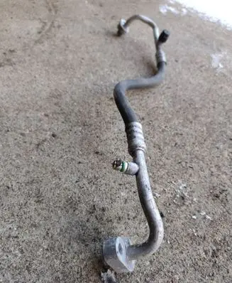 Air conditioning (A/C) pipe/hose