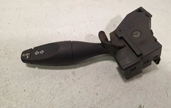 Ford Fusion Indicator stalk 6S6T13335AA