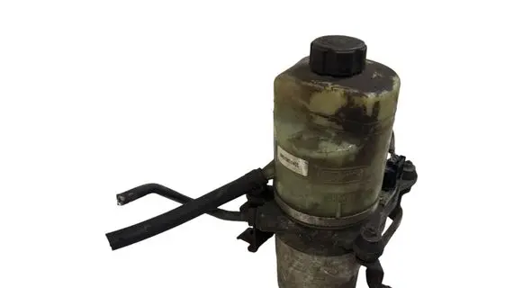 Ford Focus Power steering pump 4M513K514CC