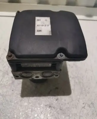 Mercedes-Benz CLS C219 ABS Pump A2114312812
