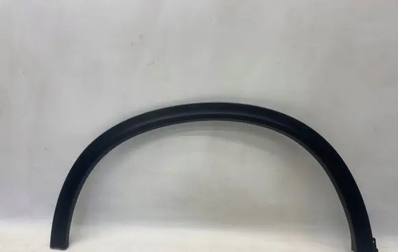 Suzuki Vitara (LY) Rear arch trim 7725154POL