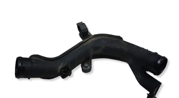 Volkswagen PASSAT B6 Intercooler hose/pipe 5N0145770A