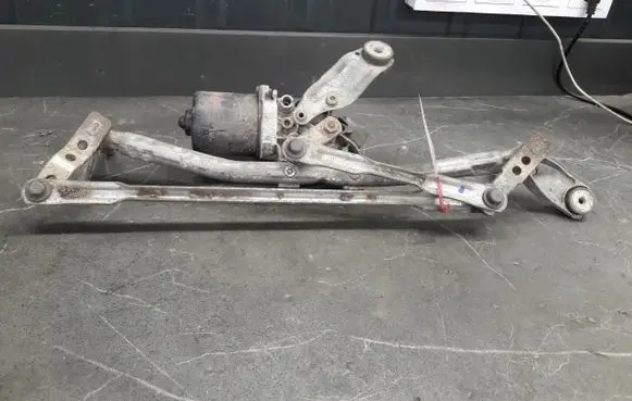 Renault Megane IV Front wiper linkage 
