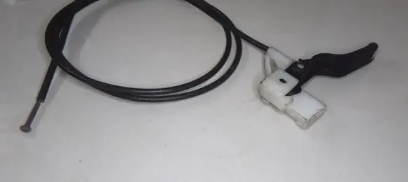 Engine bonnet (hood) release handle