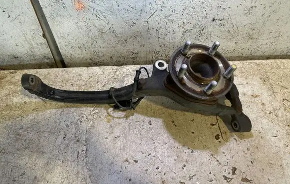 Dodge Challenger Front wheel hub 05181902AC