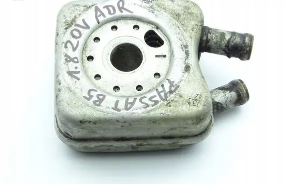 Volkswagen Passat Alltrack Engine oil radiator 
