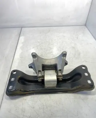 Mercedes-Benz C W205 Gearbox mounting bracket A2052401802