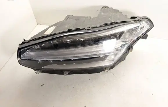 Volvo XC90 Headlight/headlamp 32228304