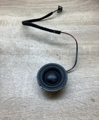 Volkswagen Touareg I Front door high frequency speaker 7L6035415