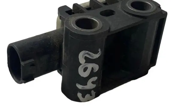 BMW X5 E70 Airbag deployment crash/impact sensor 9152262 65779152262