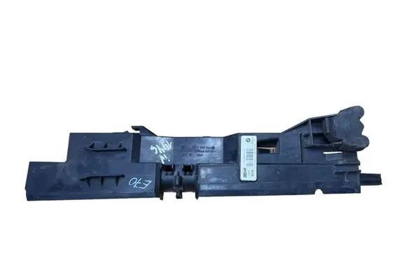 BMW X5 E70 Radiator mount bracket 17007586775 7586775 7799761
