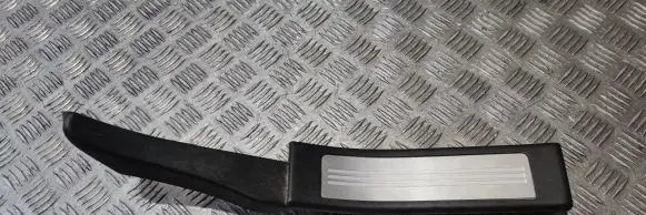 Jaguar XF X250 Other sill/pillar trim element 8X23F13245