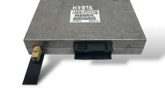 Audi A4 S4 B7 8E 8H Bluetooth control unit module 8P0862335H ZWF00051CC
