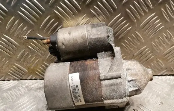 Mercedes-Benz A W169 Starter motor 11018570125N