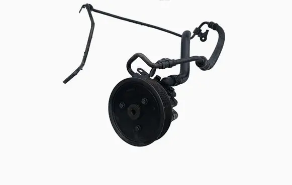 Opel Movano B Power steering pump 8200357347