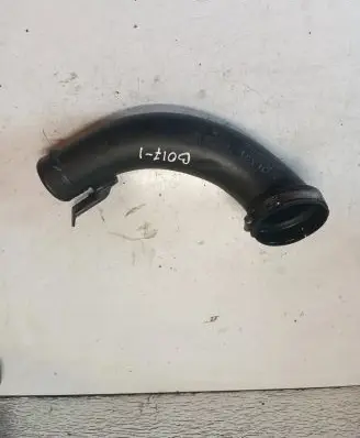 Volvo XC70 Intercooler hose/pipe 30774692