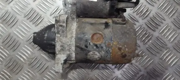 Mazda 323 Starter motor m3t38882