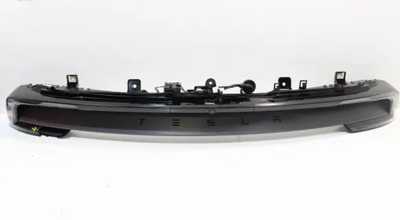 Tesla Model Y Rear bumper light 2004604-00-B
