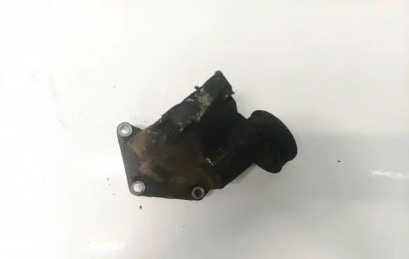 Ford Focus Engine mounting bracket