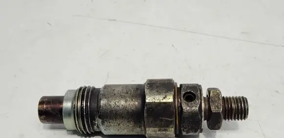 Mazda 626 Fuel injector H711500
