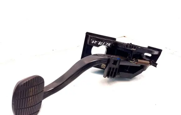 BMW X2 F39 Brake pedal 6856596 19929610 81007132F