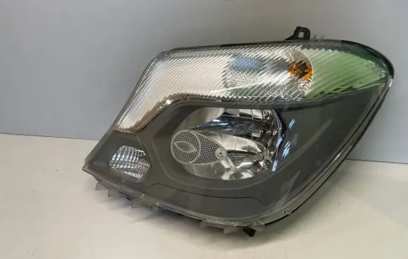 Mercedes-Benz Sprinter W906 Headlight/headlamp A9068205800