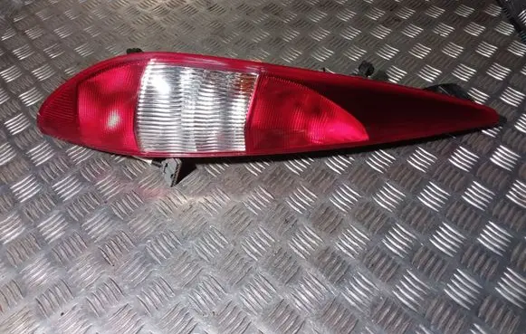 Ford Mondeo Mk III Rear/tail lights 1S7113405C