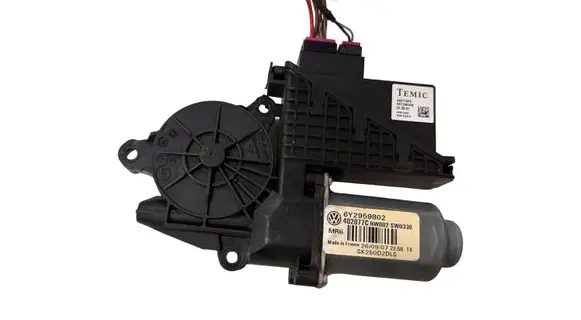 Skoda Fabia Mk2 (5J) Front door window regulator motor 6Y2959802 SK250D2DLS 402077C