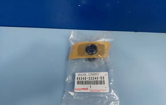 Toyota Camry VIII XV70 Rear parking sensor holder (PDC) 8934833240 8934833240E0