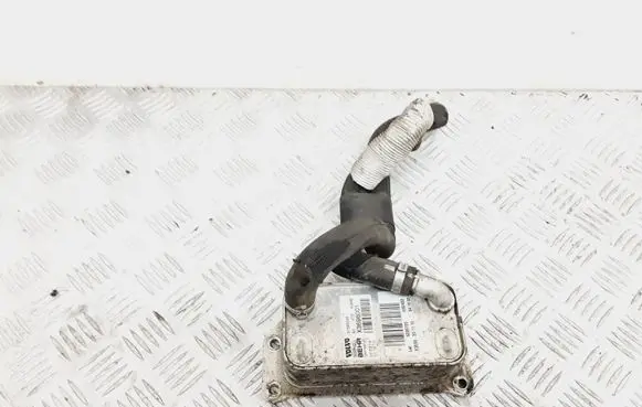 Volvo XC60 Engine oil radiator 31325045