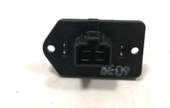 KIA Rio Heater blower motor/fan resistor 3E09