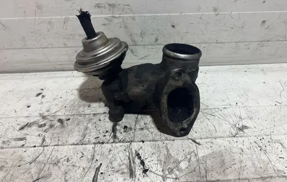 Audi A3 S3 8L EGR valve 028131501E