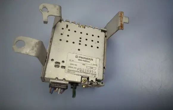 Mazda MPV Sound amplifier GM4211ZM