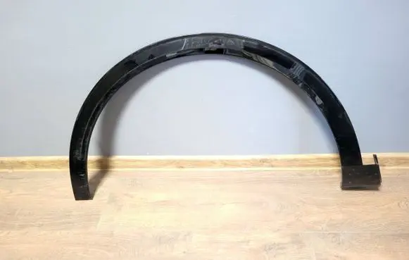 Front arch trim