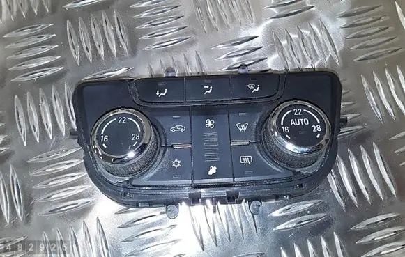 Opel Mokka X Climate control unit 39081563