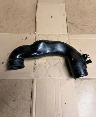 Opel Meriva B Intercooler hose/pipe 55577107 446362