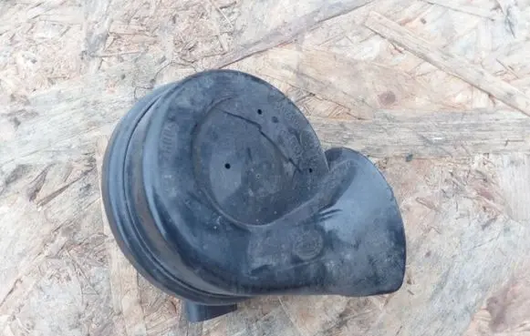 Audi A4 S4 B6 8E 8H Horn signal 8E0951223