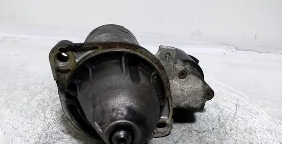 Mercedes-Benz E W210 Starter motor 0001107037