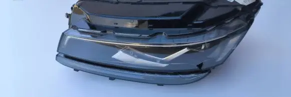 Volkswagen Tiguan Headlight/headlamp 5NB941113A
