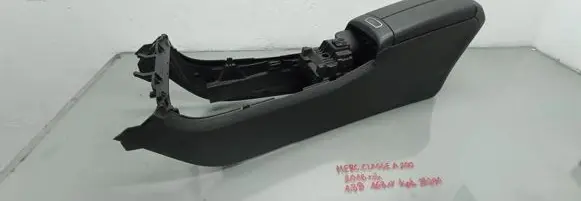 Mercedes-Benz A W177 Center console